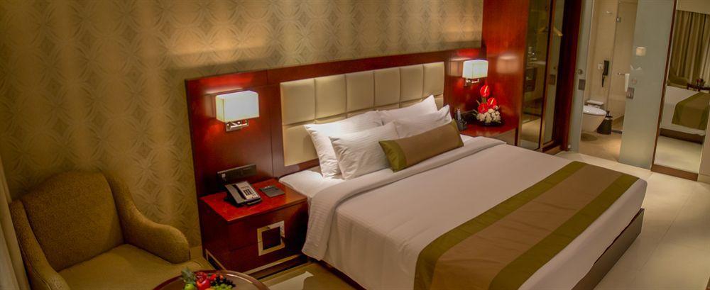 Acacia Goa Hotell Sinquerim Exteriör bild