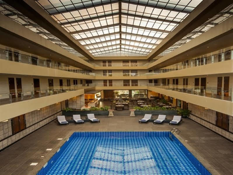 Acacia Goa Hotell Sinquerim Exteriör bild